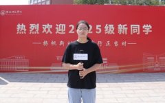 爸爸妈妈为了一家几口的生计正在外埠